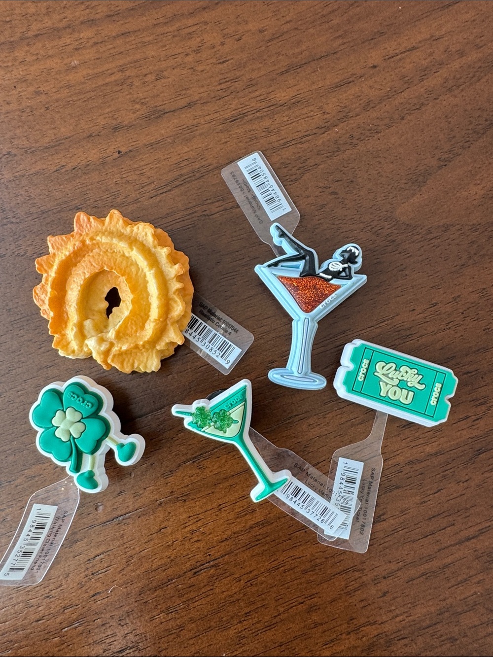 NWT Jibbitz St Pattys Day, Croissant, Martinis